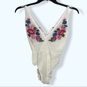 Saki Silver Cream Bodysuit with Floral Embroidery Sz Lg